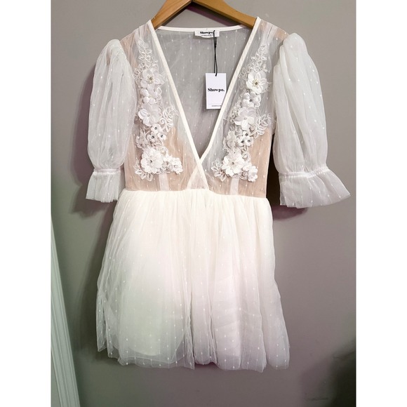 Showpo Akshia Mini Dress Puff Sleeve Floral Detail Plunge Neck‎ White Size 8 - Picture 4 of 10